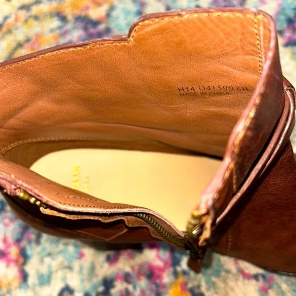 COLE HAAN 